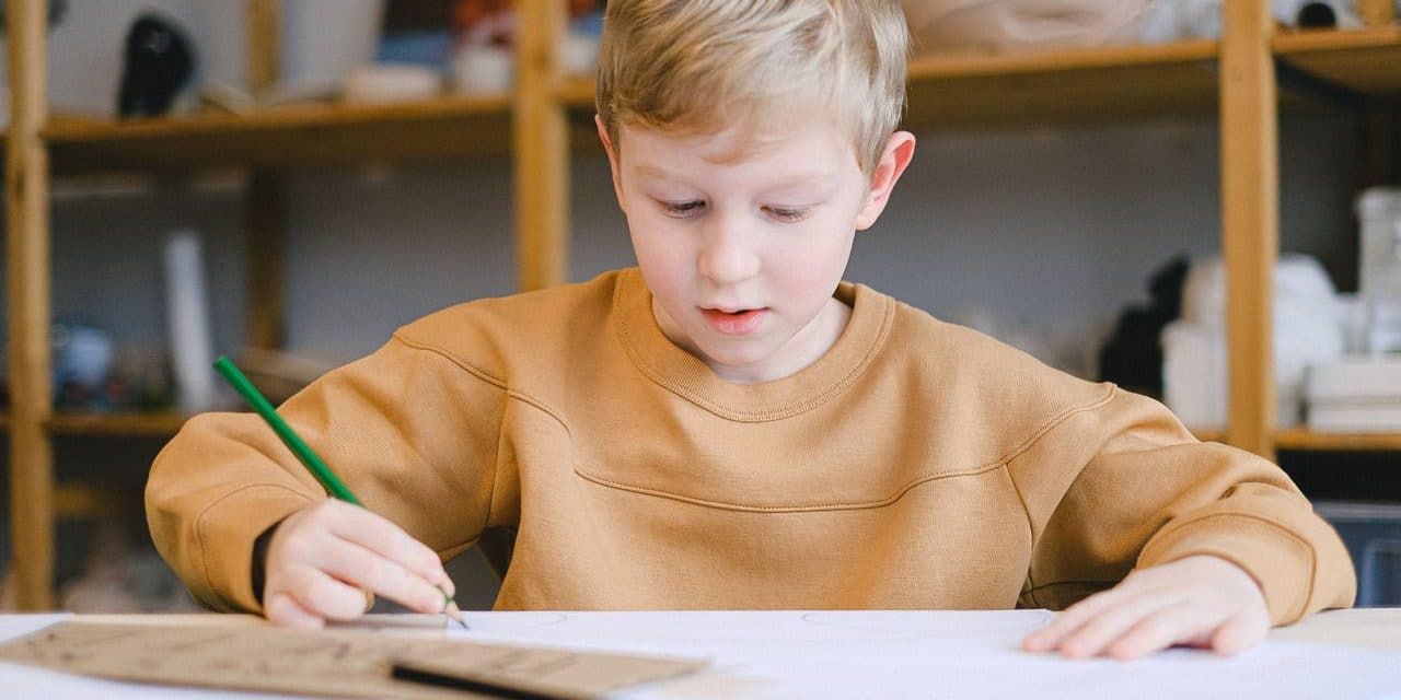 Creative Publishing Projects for Elementary Classrooms: Inspiring Literacy and Confidence